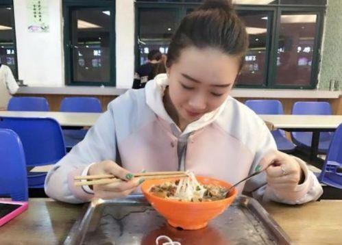 娱乐吃瓜酱食堂大叔,大叔带你领略娱乐圈的酸甜苦辣  第1张